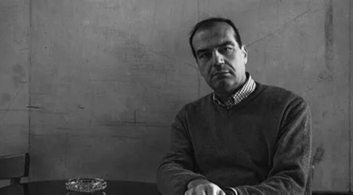 Νίκος Μπακουνάκης: Η σάγκα μιας οικογένειας από την Πάτρα… Της Κατερίνας Δαφέρμου