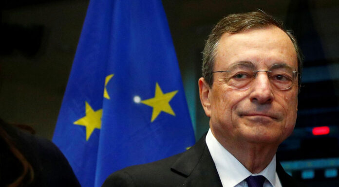 Politico: Ο Ντράγκι ετοιμάζει το οικονομικό του «μανιφέστο» για το μέλλον της Ευρώπης