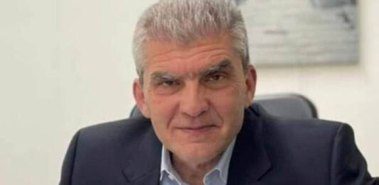 Η πολιτική επικοινωνία «επί της οθόνης» (του κινητού)!… Του Τρύφωνα Παχή