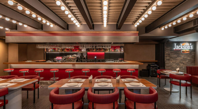 Το εμβληματικό Jackson Hall ανοίγει τις πύλες του στο Κολωνάκι… Της Μαρίας Ακριβού