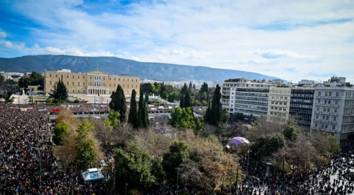 Η αβάστακτη ελαφρότητα της αγανάκτησης… Του Αντώνη Παπακώστα