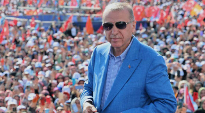 Economist: Ο Ερντογάν πνίγει τη δημοκρατία, αλλά η Ευρώπη αδιαφορεί