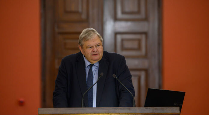 Καθημερινή | Ευ. Βενιζέλος: Είναι η ευρωπαϊκή δημοκρατία φοβική;