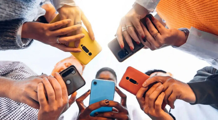 Adware: Η «αθώα» απειλή, που εκτοξεύτηκε κατά 160% στα κινητά το 2025