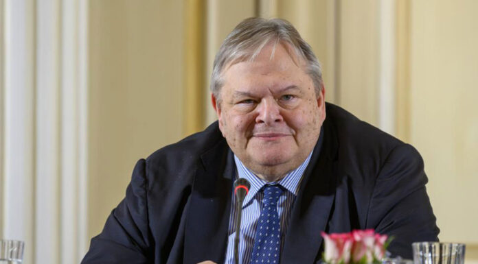 Για να αποκτήσει κυβερνητική προοπτική η Δημοκρατική Παράταξη ζητείται αντίπαλος του Μητσοτάκη στις εκλογές… Του Γιώργου Λακόπουλου