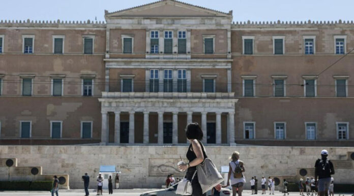 Τι πρέπει να ξέρουμε ως Έλληνες πολίτες ότι θα πάθουμε, αν γίνουμε… Γαλλία… Του Λουκά Γεωργιάδη