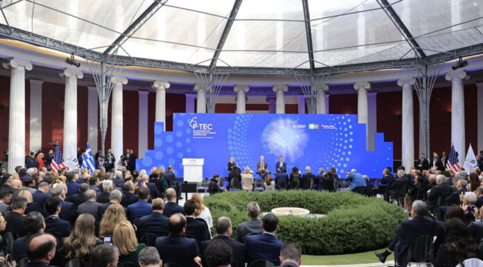 Η φαντασία της ισχύος και το clubbing diplomacy… Του Ηλία Καραβόλια