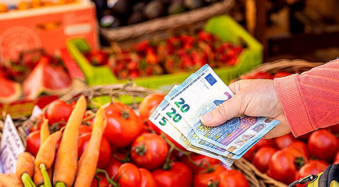 Φθηνά βλέπει τα τρόφιμα στην Ελλάδα ο ΟΟΣΑ