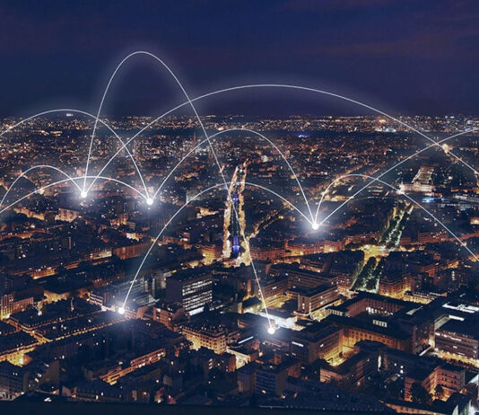 Η ΕΕ αλλάζει τους κανόνες του παιχνιδιού για τα ψηφιακά δίκτυα… Της Νατάσας Φραγκούλη