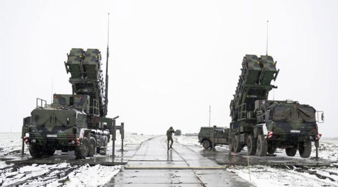 Δημοσκόπηση Politico: Η απειλή του Γ΄ Παγκοσμίου Πολέμου ανησυχεί ολοένα και περισσότερο τη Δύση