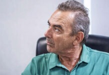 Απολύθηκε και ο Γιάννης Κιμπουρόπουλος από την «Εφ.Συν.» αφού κατήγγειλε λογοκρισία εις βάρος του