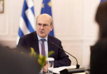 Χατζηδάκης: Προτιμούμε την αυτοδυναμία, αλλά δεν έχουμε κλείσει την πόρτα σε συμμαχίες