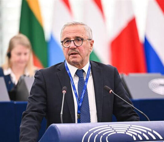 T-MED: Ενεργειακή ευκαιρία για Ελλάδα ύψους €25 δισ… Του Γιάννη Μανιάτη